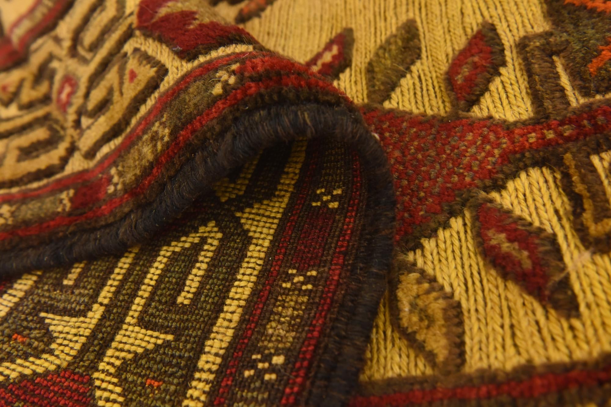 4' 5 x 6' 6 Hand Knotted Sumak Wool Rug