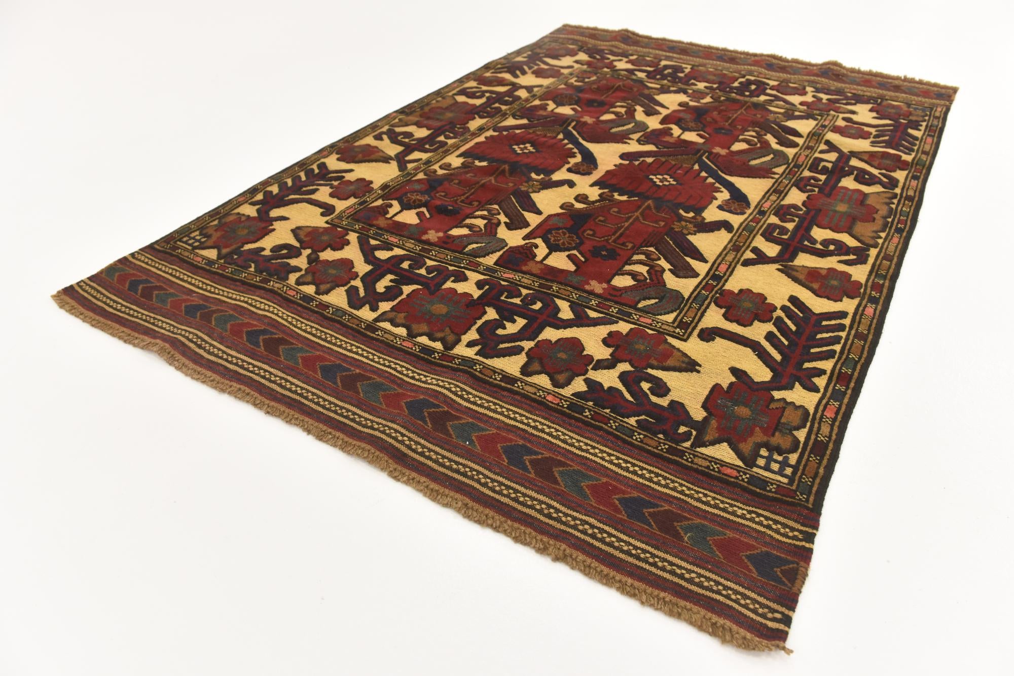 4' x 6' 1 Hand Knotted Sumak Wool Rug