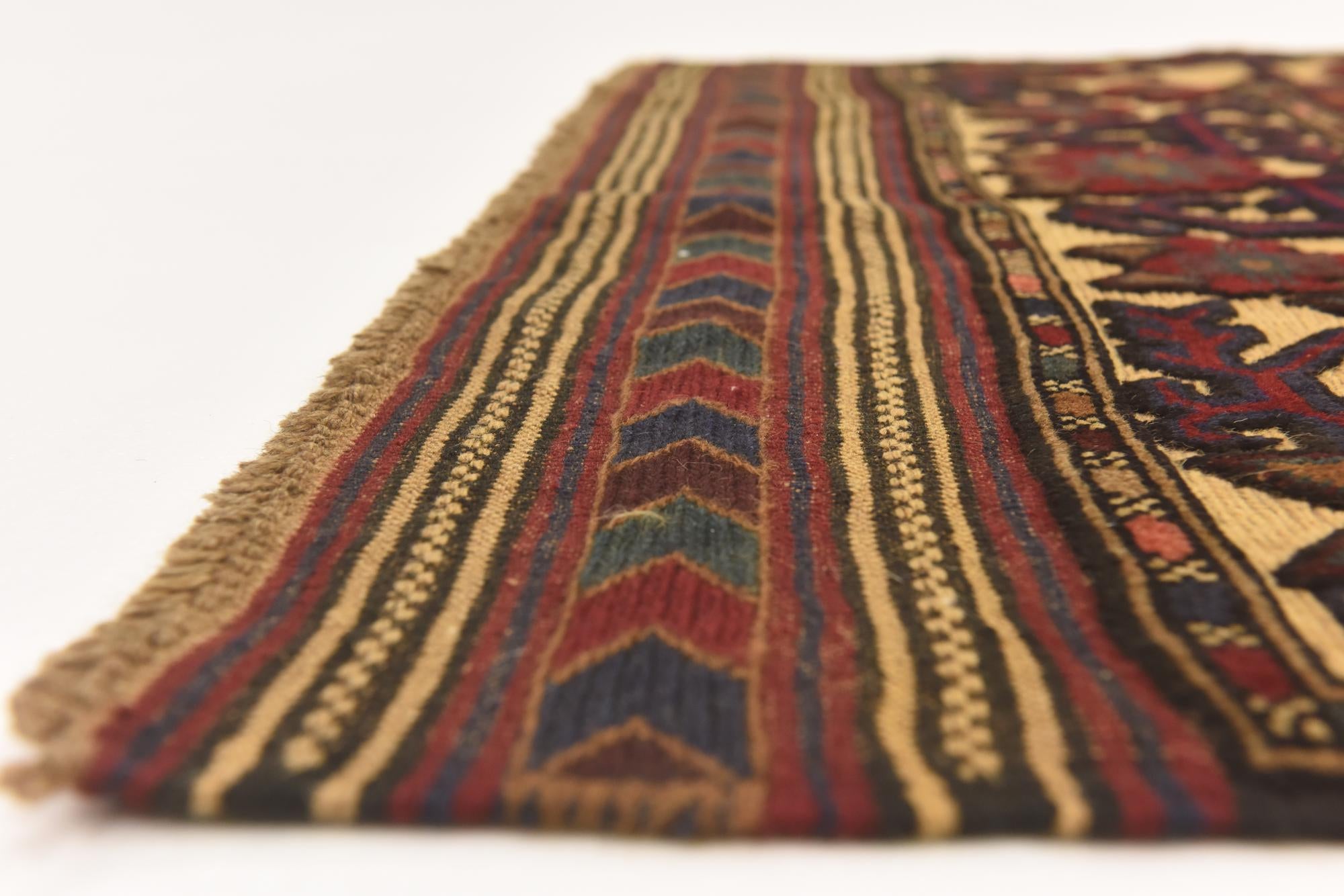 4' x 6' 1 Hand Knotted Sumak Wool Rug