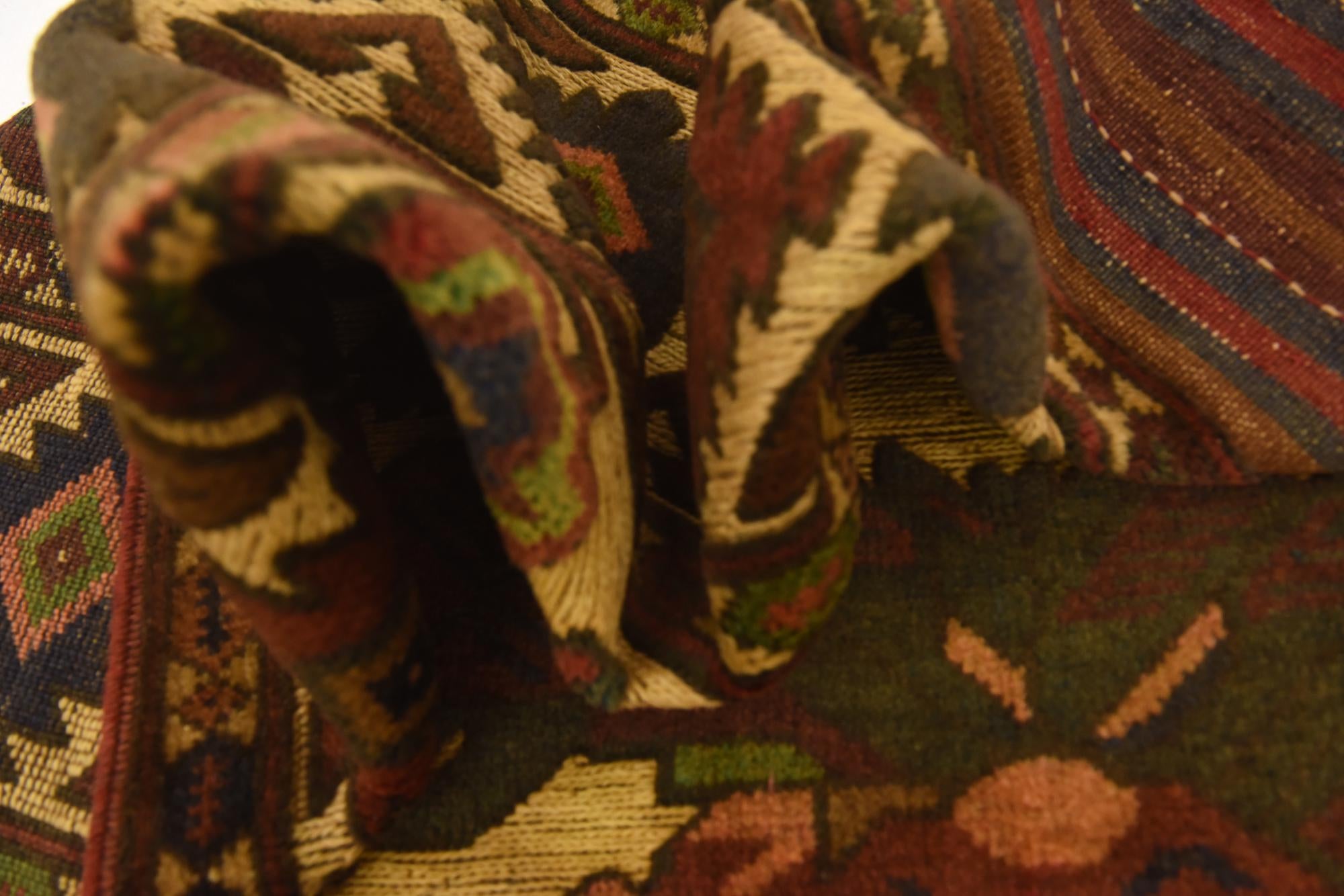 4' 2 x 6' 6 Hand Knotted Sumak Wool Rug