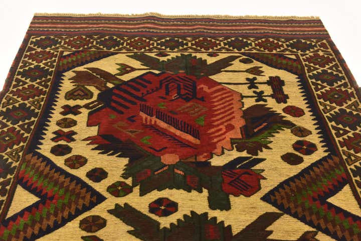 4' 1 x 6' 4 Hand Knotted Sumak Wool Rug