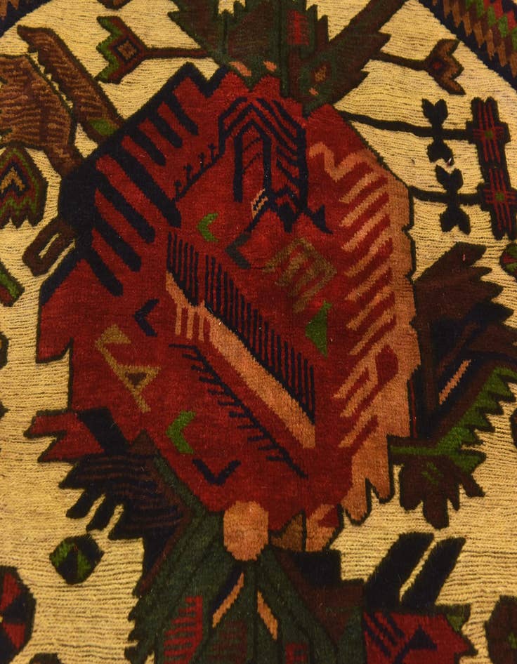 Detail image of 4' 1 x 6' 4  Hand Knotted Sumak Wool Rug