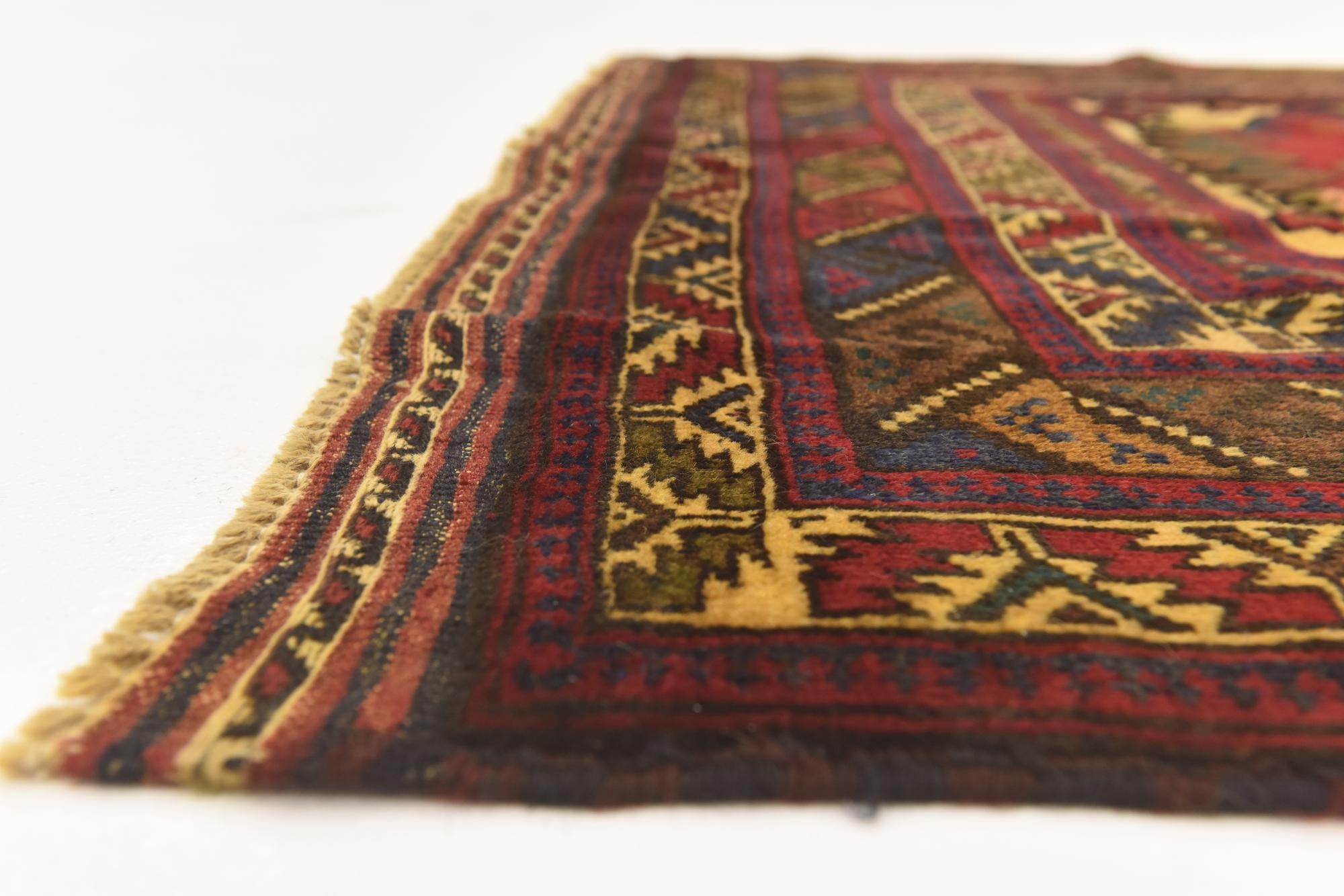 4' 4 x 5' 9 Hand Knotted Sumak Wool Rug