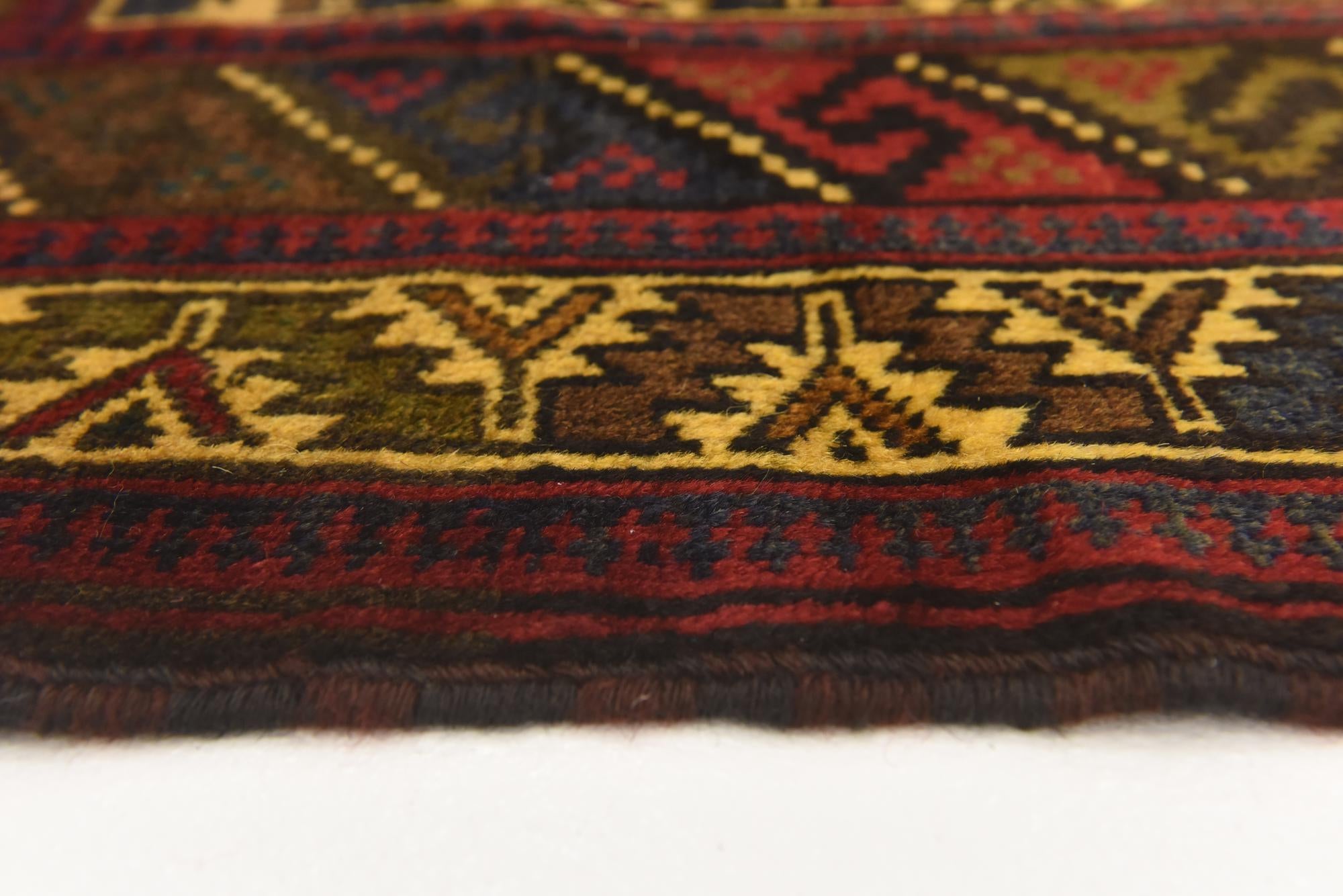 4' 4 x 5' 9 Hand Knotted Sumak Wool Rug