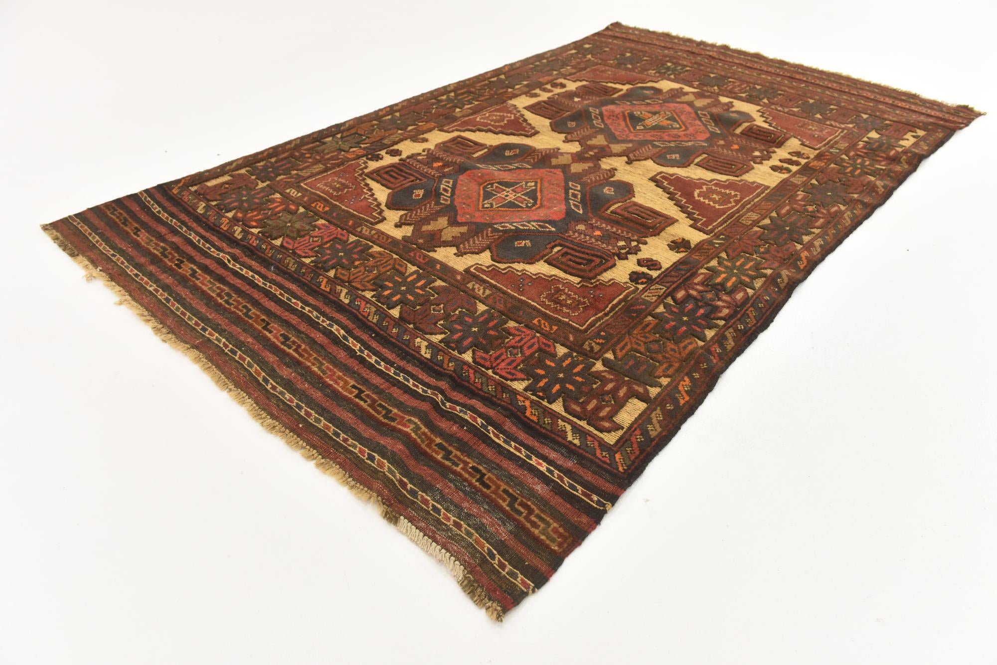 4' 1 x 6' 9 Hand Knotted Sumak Wool Rug