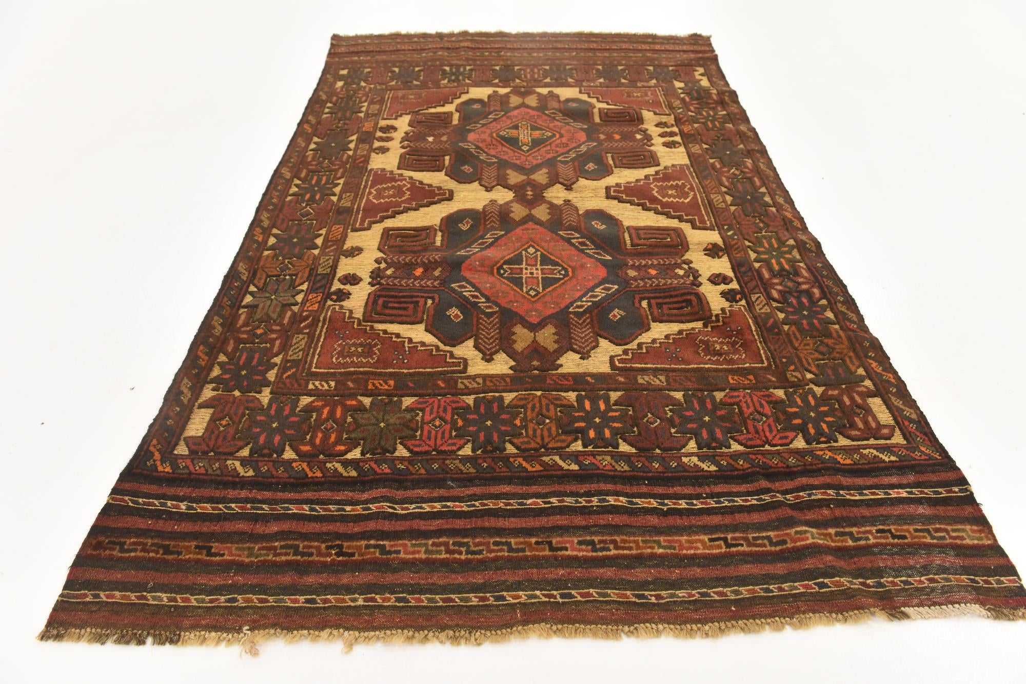 4' 1 x 6' 9 Hand Knotted Sumak Wool Rug