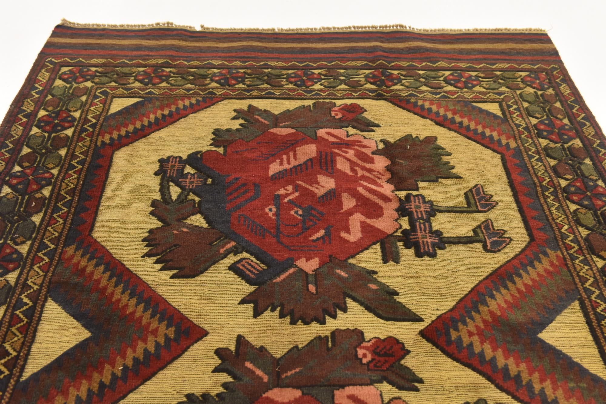 4' 2 x 6' 1 Hand Knotted Sumak Wool Rug