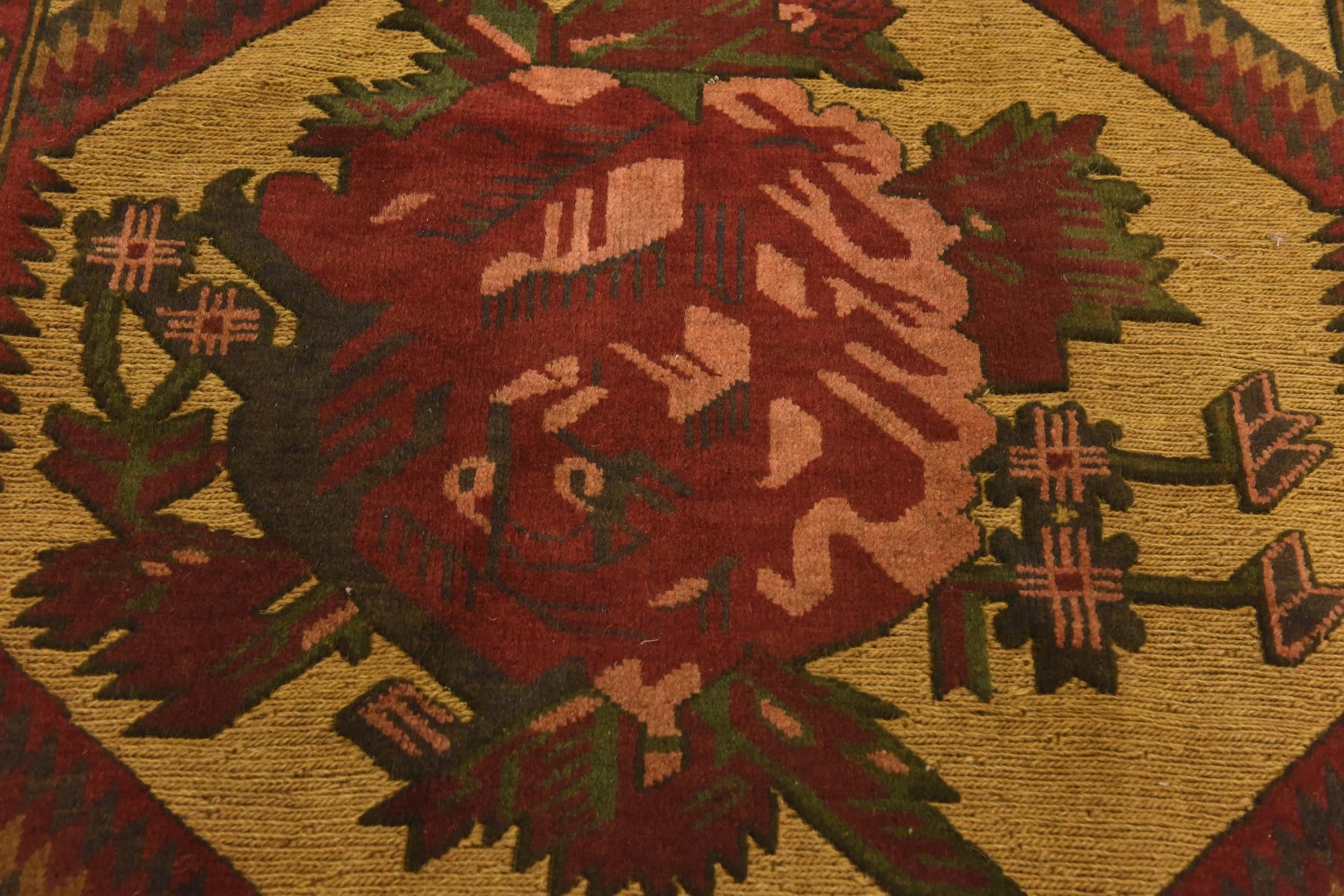 4' 1 x 6' Hand Knotted Sumak Wool Rug