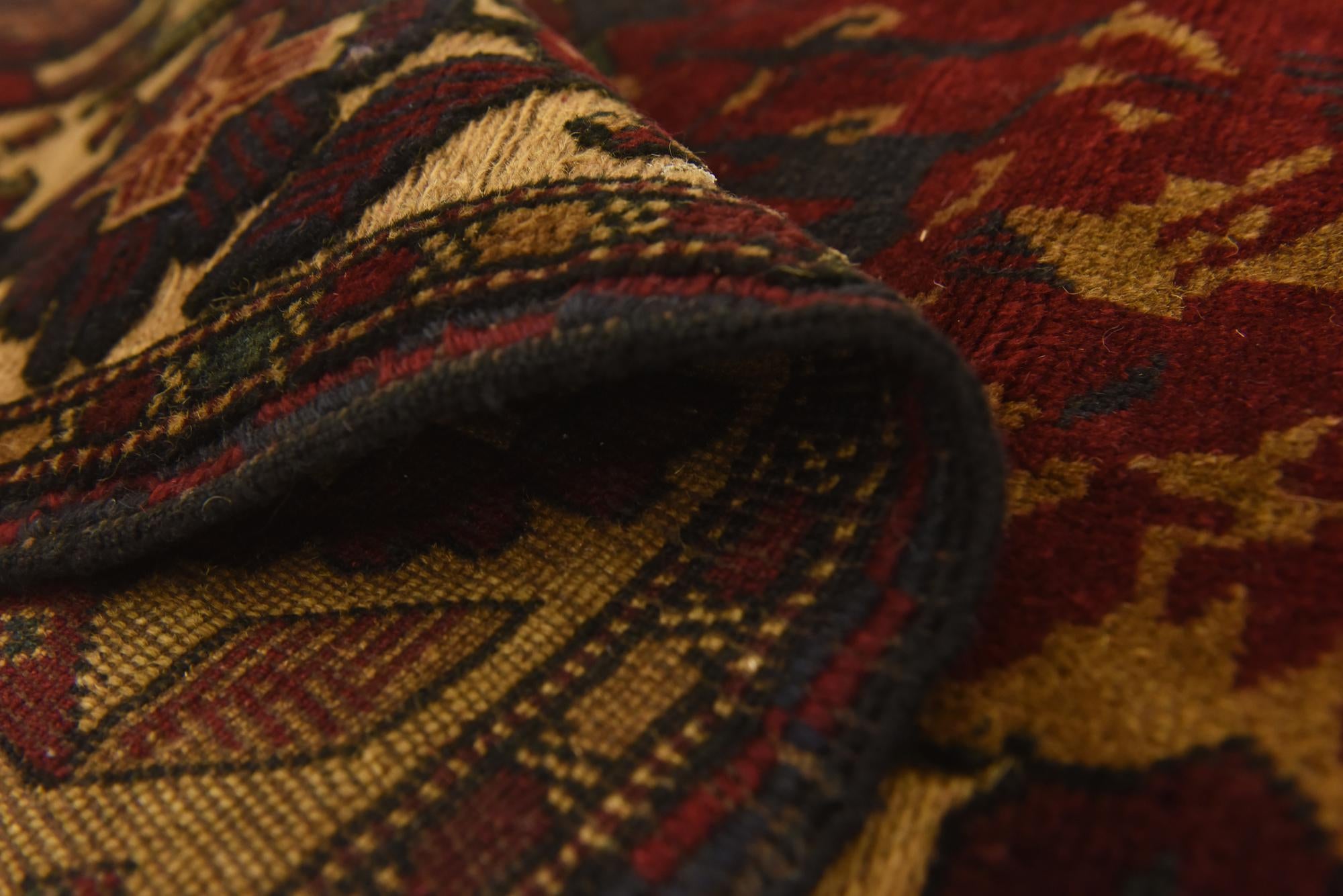4' 3 x 6' 2 Hand Knotted Sumak Wool Rug