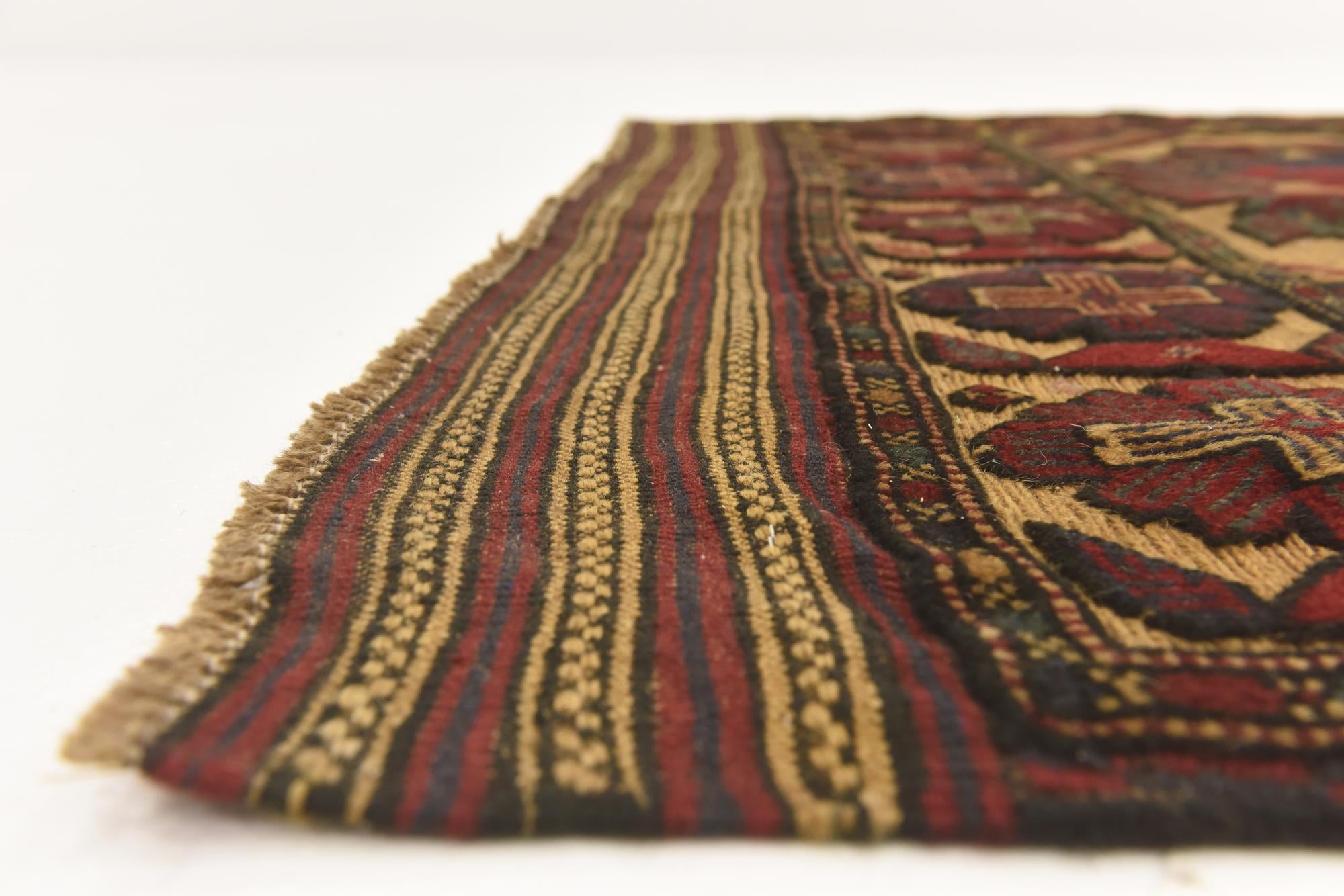 4' 3 x 6' 2 Hand Knotted Sumak Wool Rug