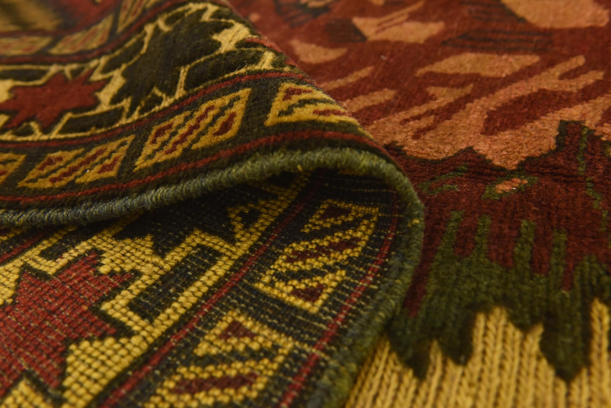 4' 2 x 5' 9 Hand Knotted Sumak Wool Rug