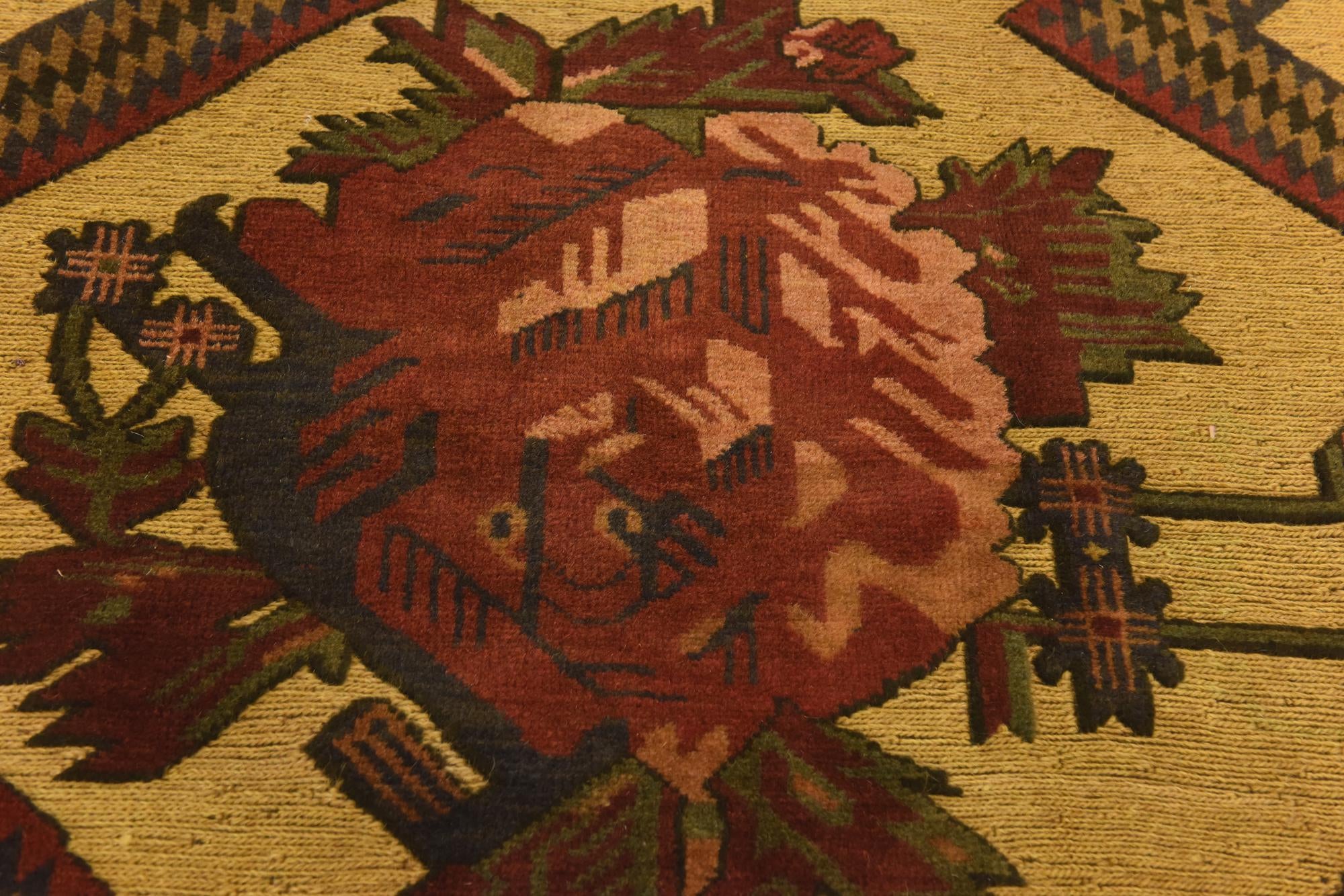 4' 2 x 5' 9 Hand Knotted Sumak Wool Rug