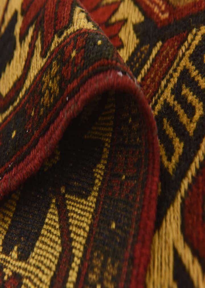 2' 8 x 4' 1 Hand Knotted Sumak Wool Rug