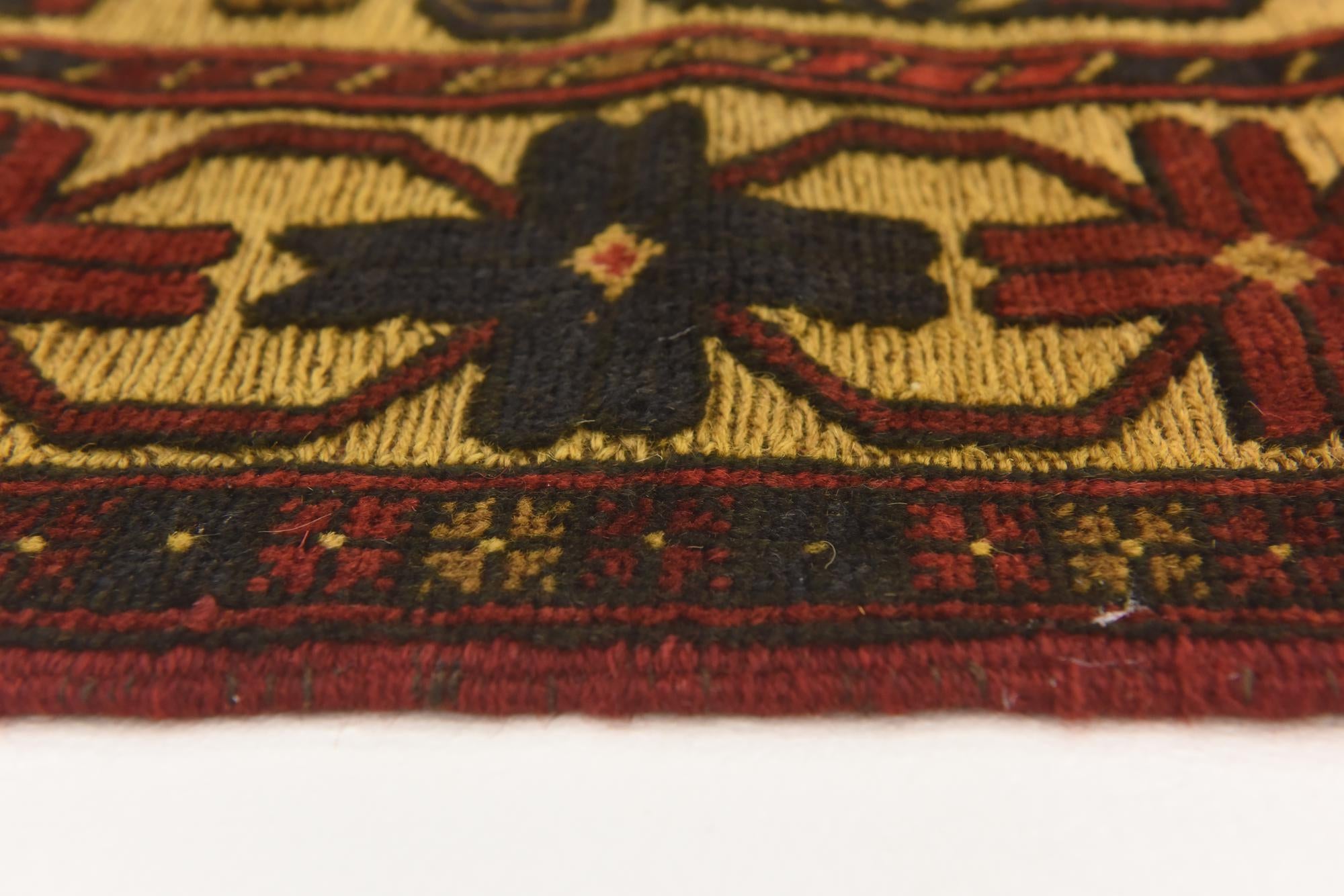 2' 8 x 4' 1 Hand Knotted Sumak Wool Rug