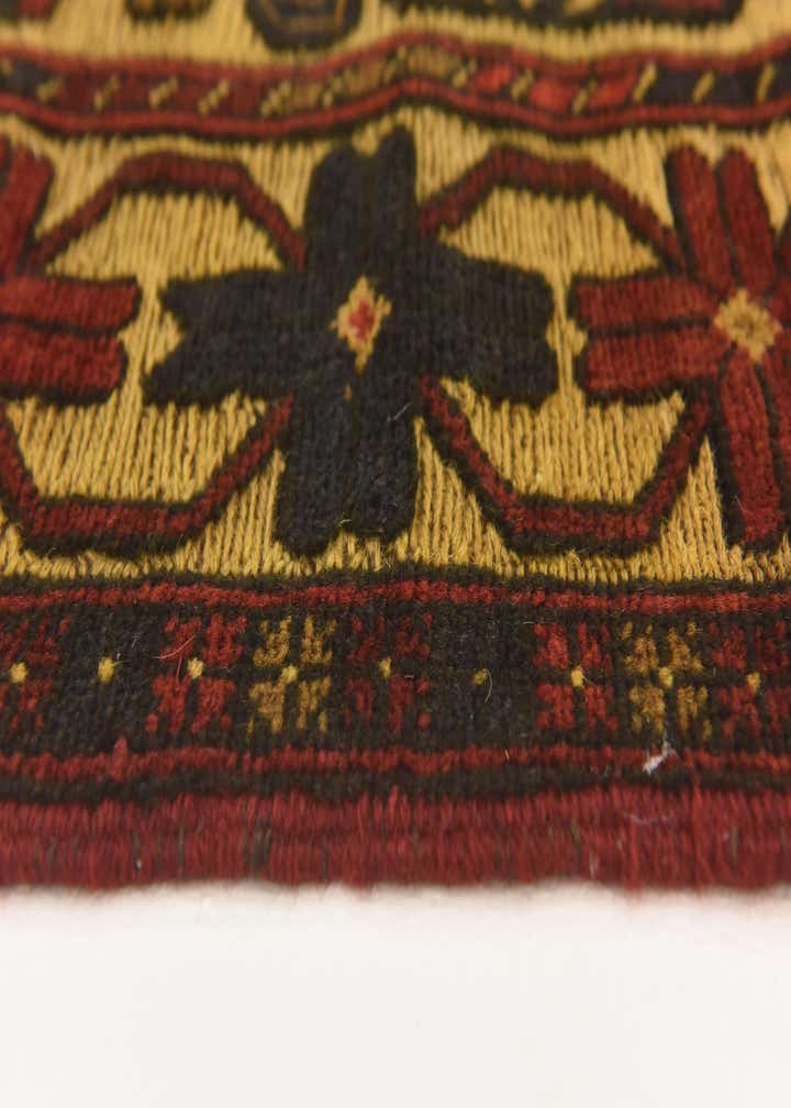 2' 8 x 4' 1 Hand Knotted Sumak Wool Rug
