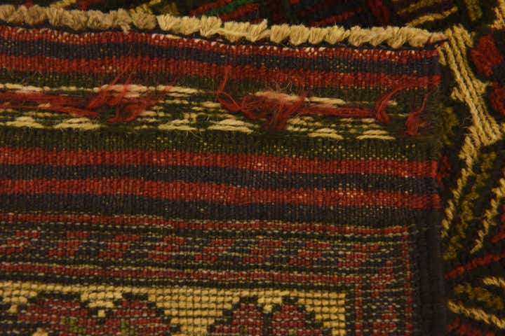 2' 10 x 4' 8 Hand Knotted Sumak Wool Rug