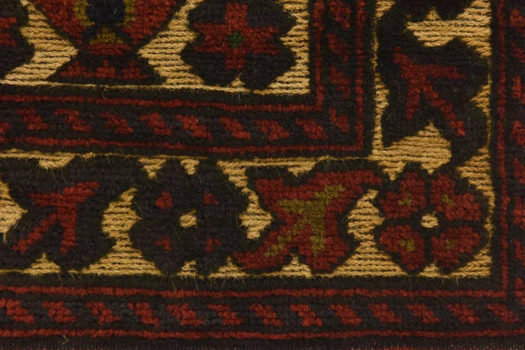 Detail image of 2' 10 x 4' 8 Hand Knotted Sumak Wool Rug