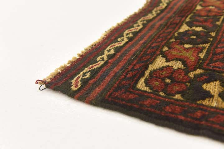 2' 10 x 4' 8 Hand Knotted Sumak Wool Rug