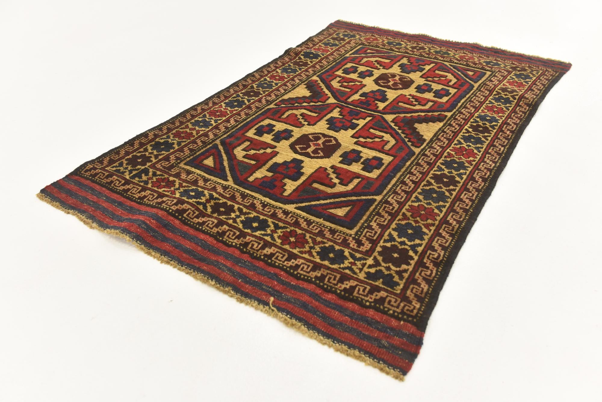 2' 10 x 4' 3 Hand Knotted Sumak Wool Rug