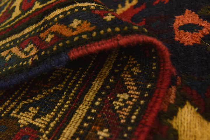 2' 10 x 4' 5 Hand Knotted Sumak Wool Rug