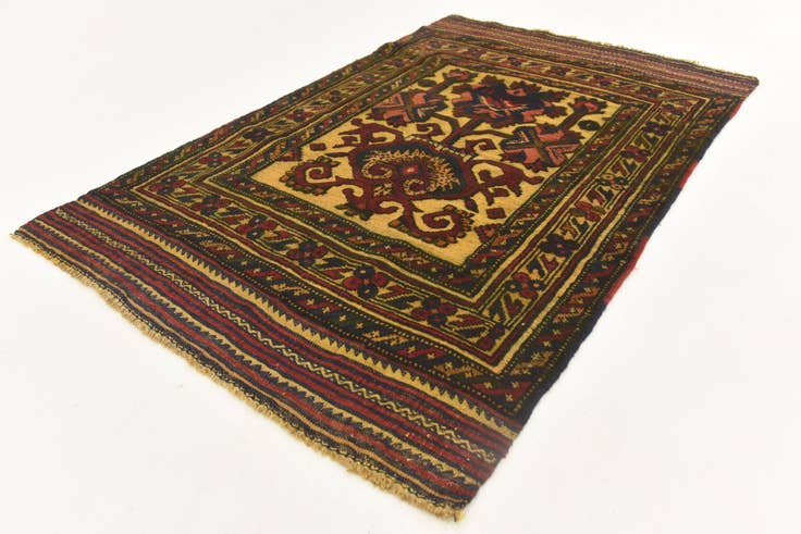 Detail image of 2' 10 x 4' 5 Hand Knotted Sumak Wool Rug