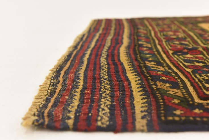 Detail image of 2' 10 x 4' 5 Hand Knotted Sumak Wool Rug