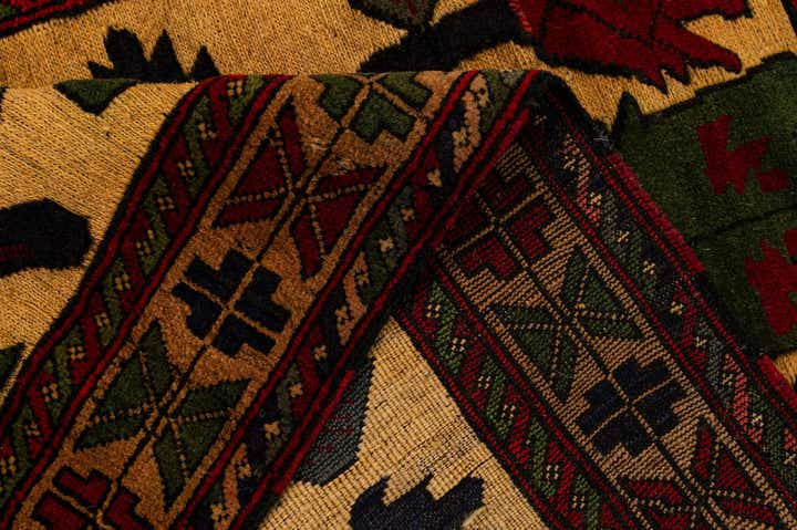 2' 10 x 4' 8 Hand Knotted Sumak Wool Rug