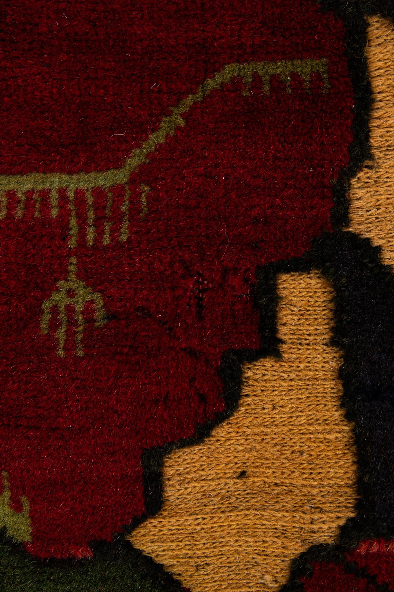 2' 10 x 4' 8 Hand Knotted Sumak Wool Rug