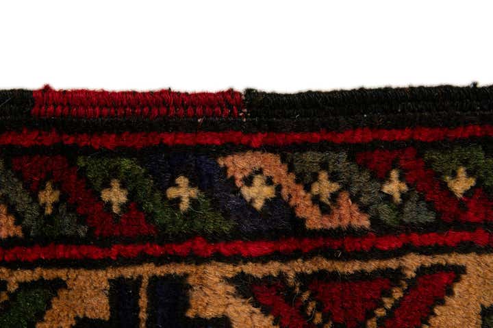 2' 10 x 4' 8 Hand Knotted Sumak Wool Rug