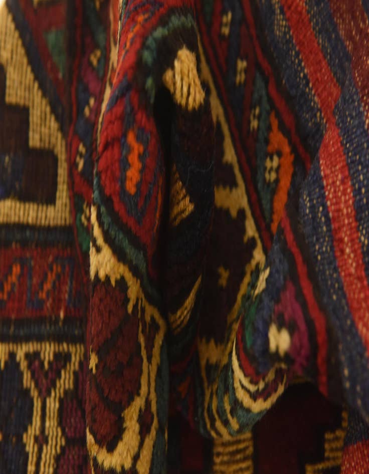 Detail image of 2' 10 x 4' 7  Hand Knotted Sumak Wool Rug