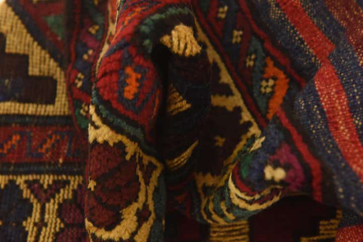 2' 10 x 4' 7 Hand Knotted Sumak Wool Rug