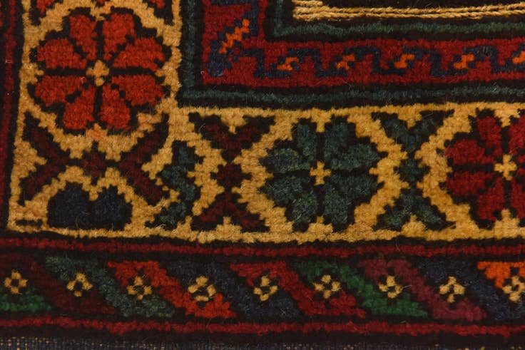 Detail image of 2' 10 x 4' 7 Hand Knotted Sumak Wool Rug