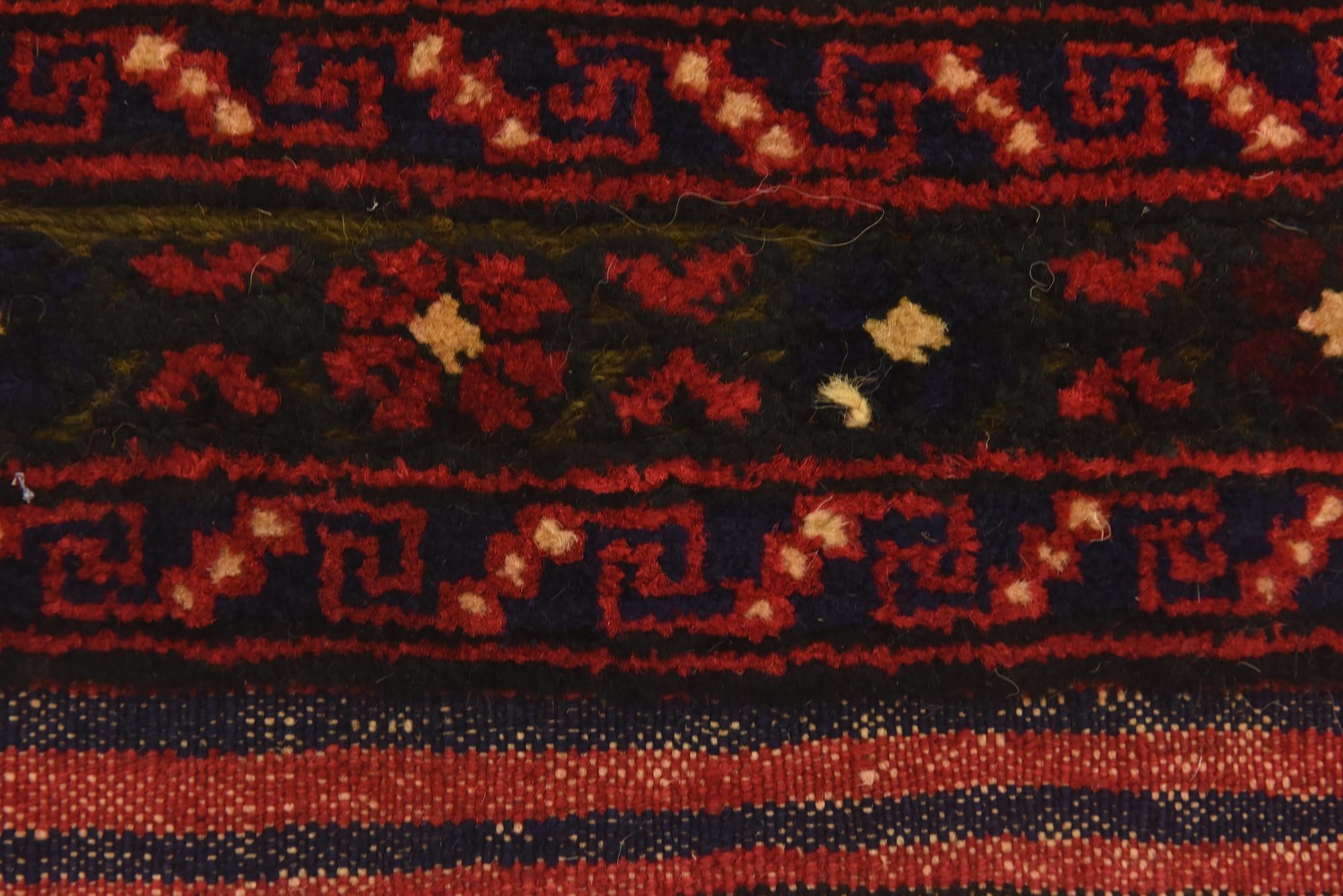 2' 11 x 4' 8 Hand Knotted Sumak Wool Rug