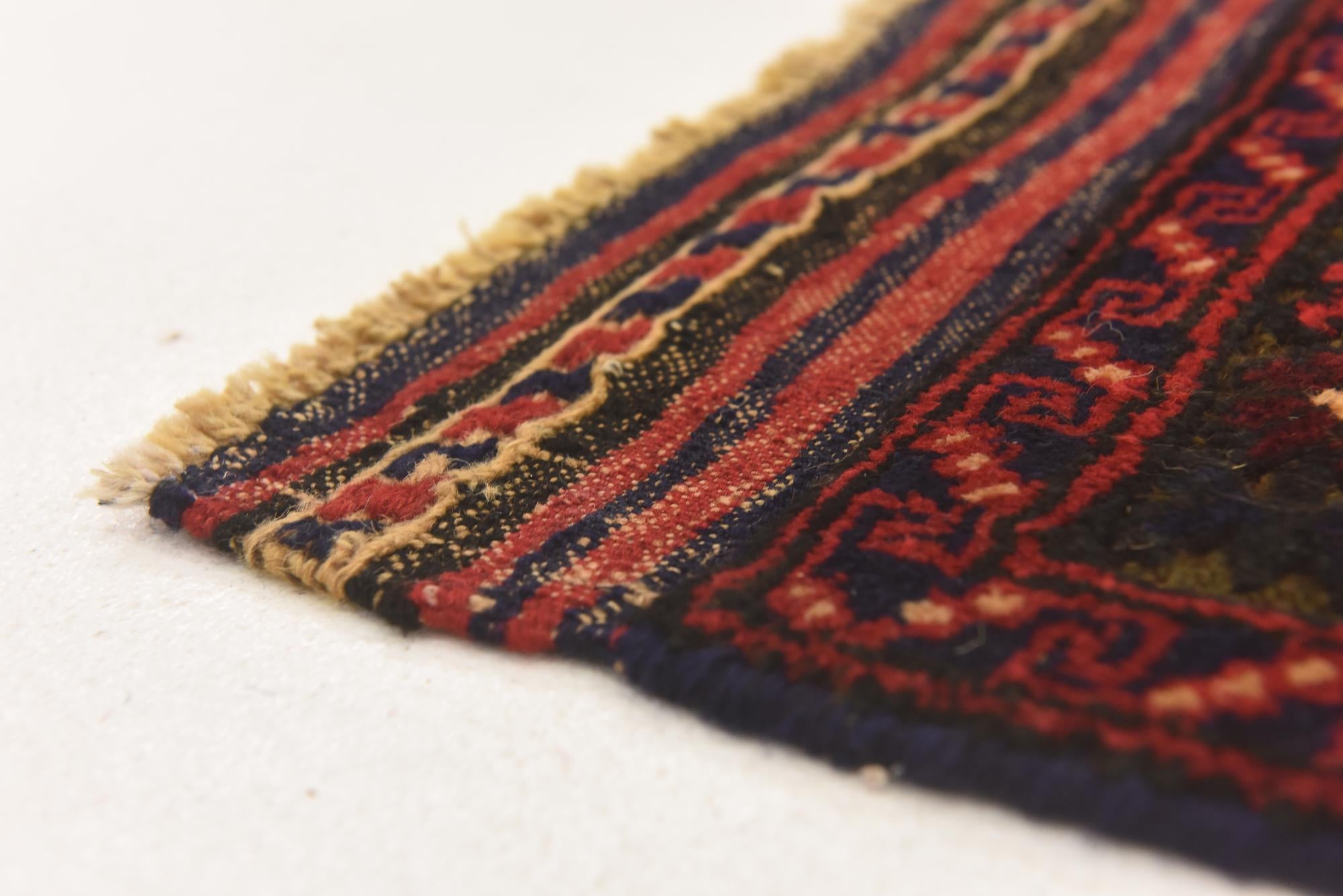 2' 11 x 4' 8 Hand Knotted Sumak Wool Rug