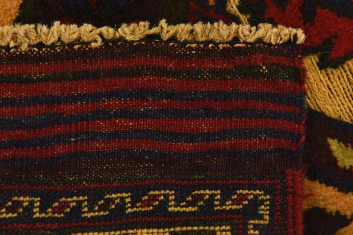 2' 10 x 4' 4 Hand Knotted Sumak Wool Rug