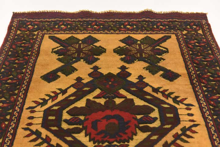 2' 10 x 4' 4 Hand Knotted Sumak Wool Rug