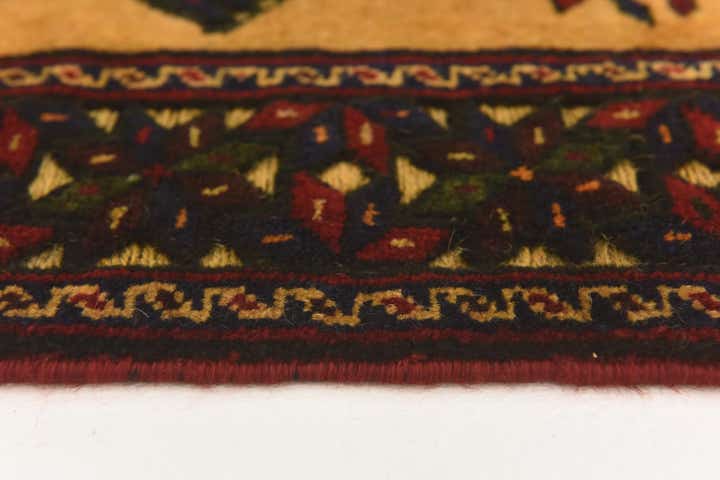 2' 10 x 4' 4 Hand Knotted Sumak Wool Rug