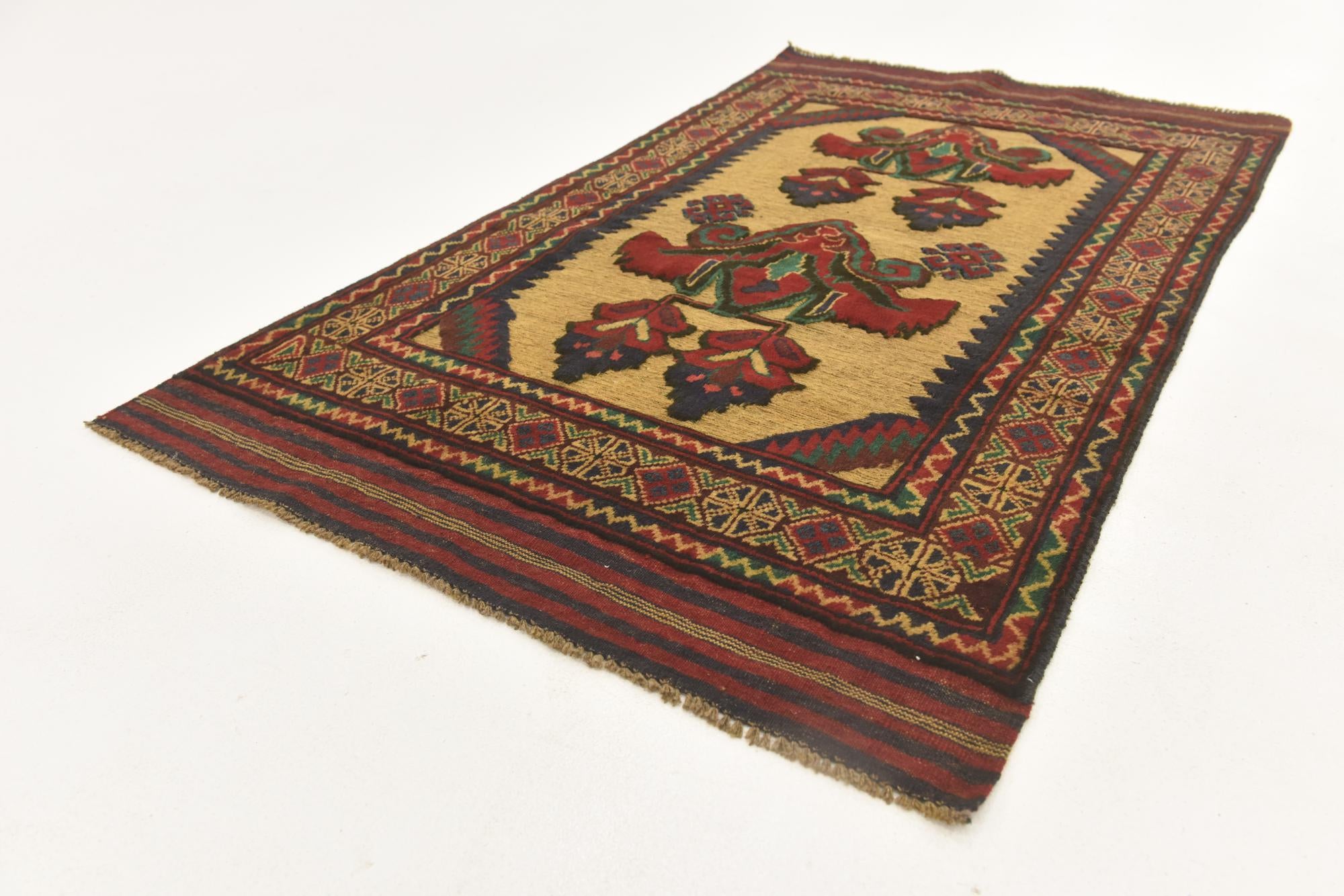2' 9 x 4' 10 Hand Knotted Sumak Wool Rug
