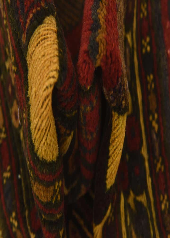 2' 8 x 4' 5 Hand Knotted Sumak Wool Rug