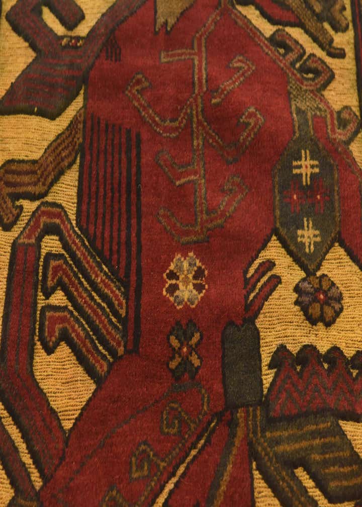 2' 8 x 4' 5 Hand Knotted Sumak Wool Rug