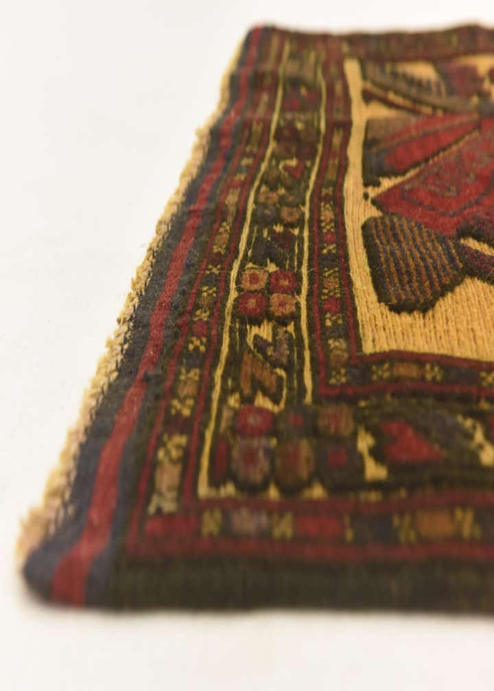 2' 8 x 4' 5 Hand Knotted Sumak Wool Rug