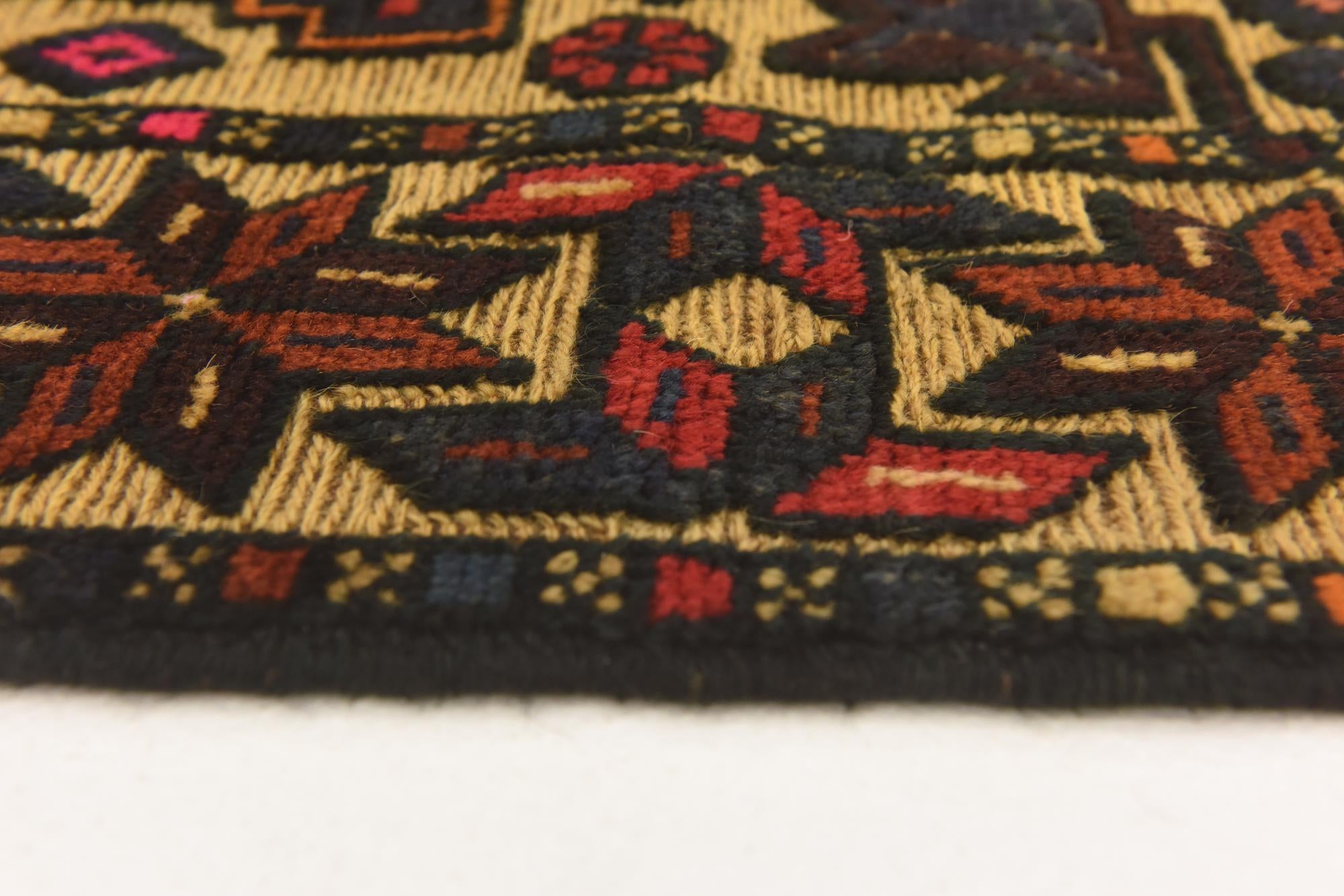 2' 8 x 4' 5 Hand Knotted Sumak Wool Rug