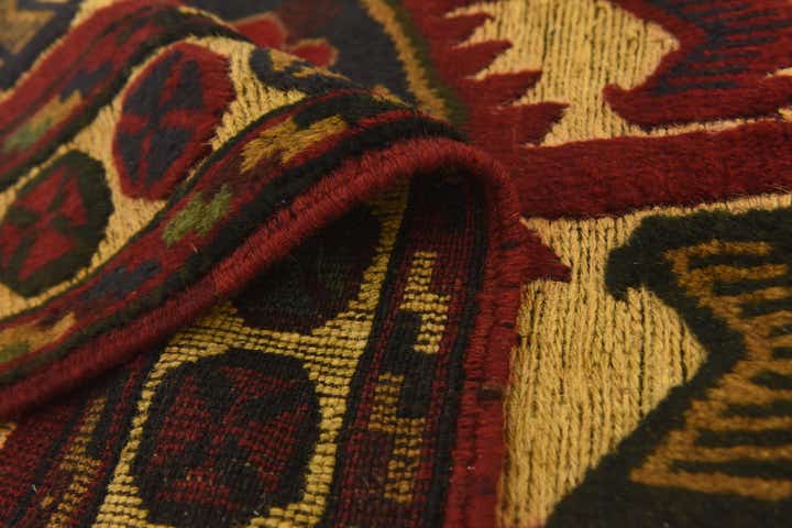 2' 9 x 4' 6 Hand Knotted Sumak Wool Rug