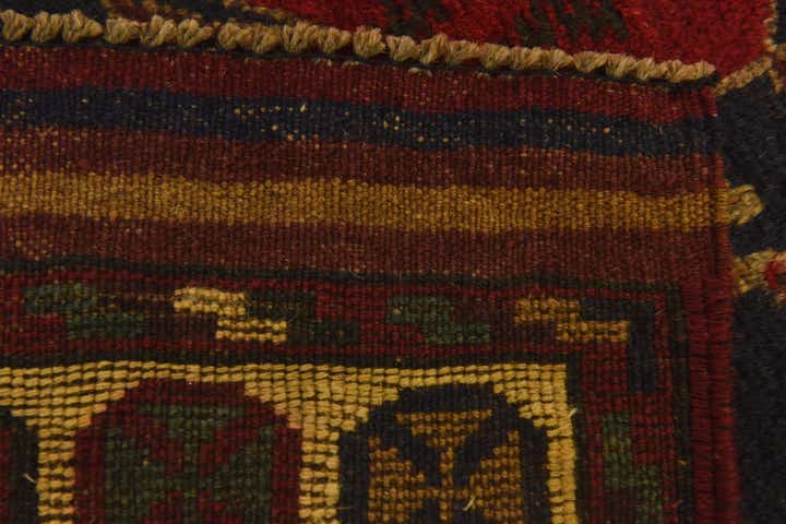 2' 9 x 4' 6 Hand Knotted Sumak Wool Rug