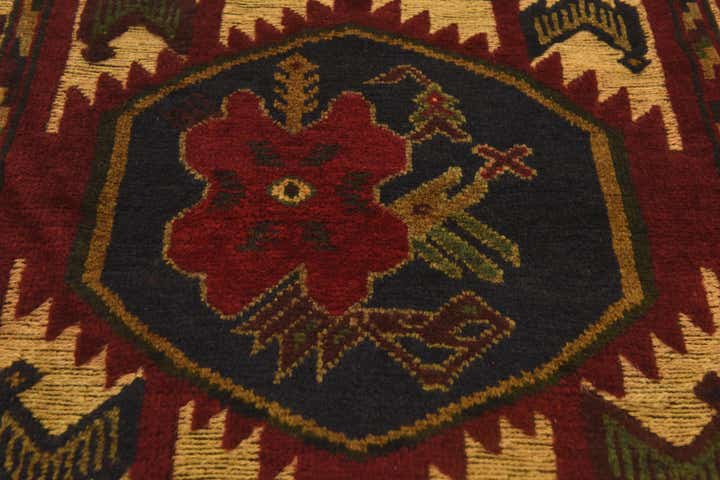 2' 9 x 4' 6 Hand Knotted Sumak Wool Rug