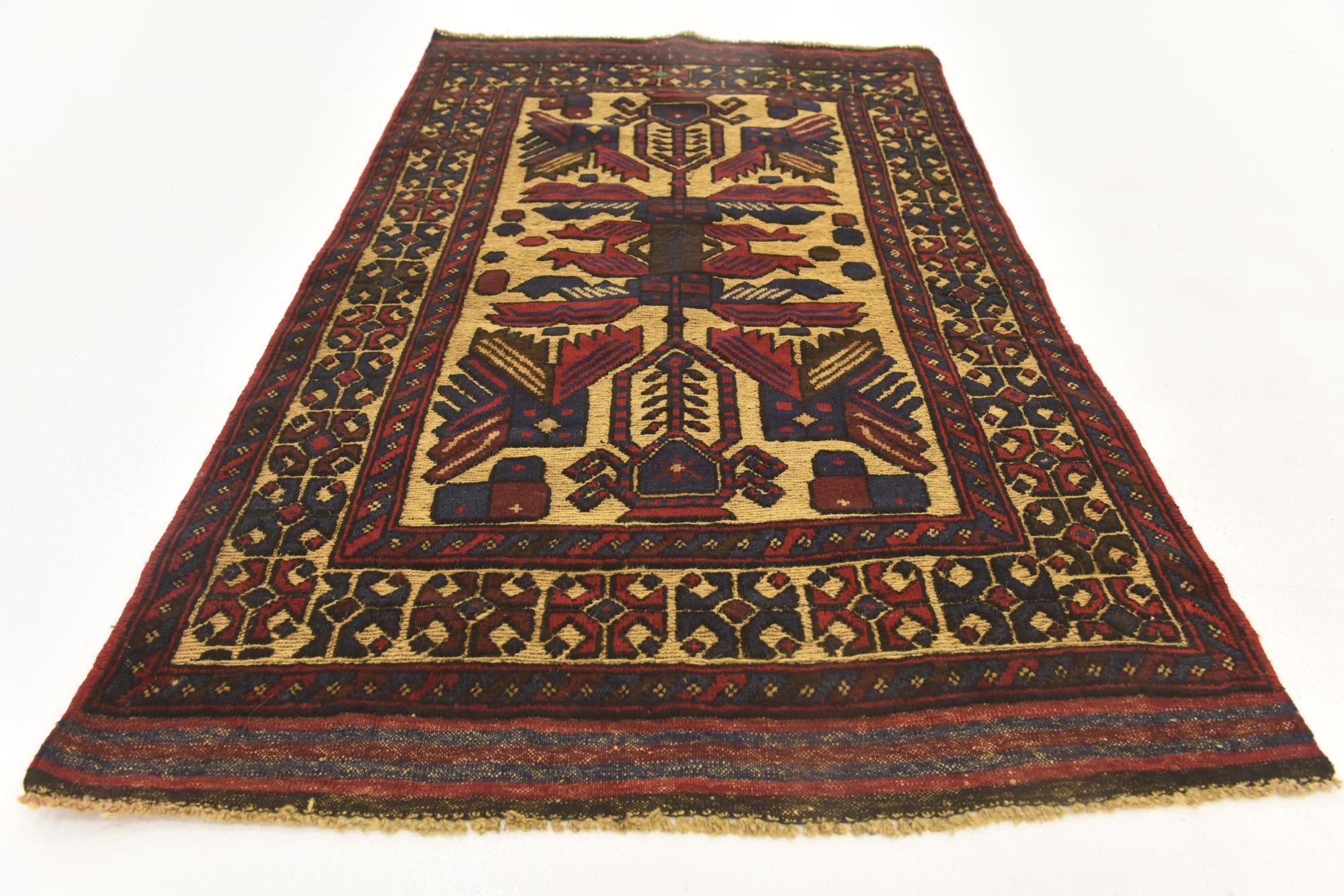 2' 9 x 4' 9 Hand Knotted Sumak Wool Rug
