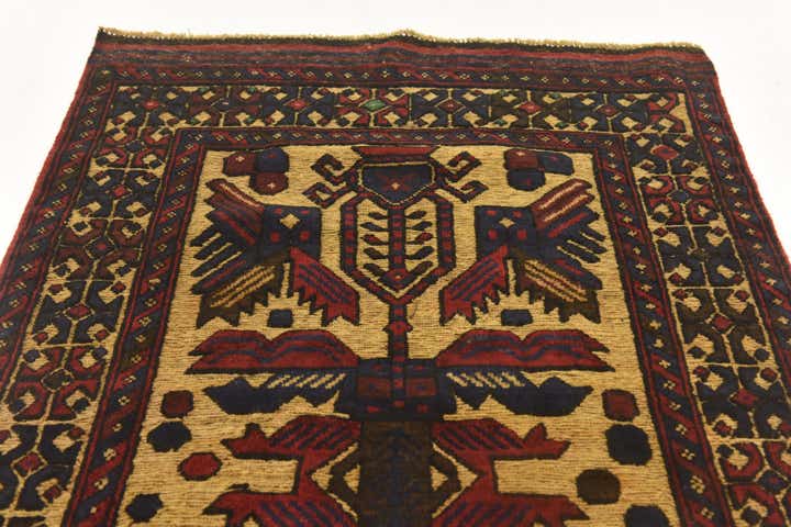 2' 9 x 4' 9 Hand Knotted Sumak Wool Rug