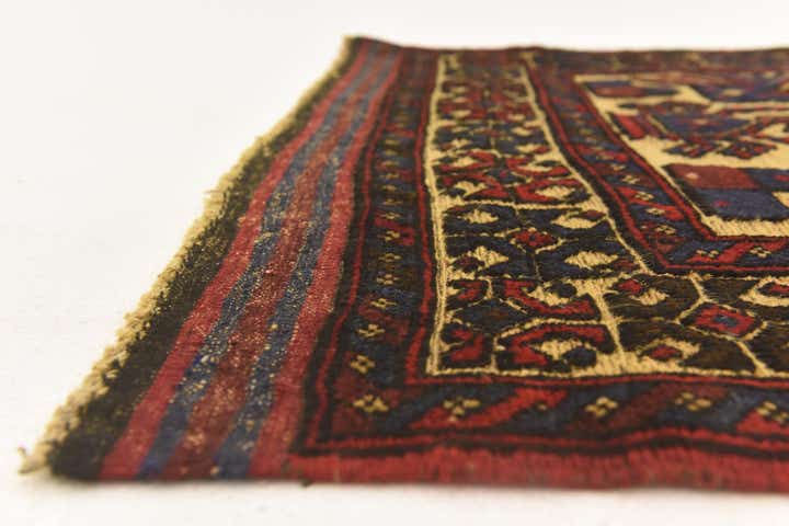 2' 9 x 4' 9 Hand Knotted Sumak Wool Rug