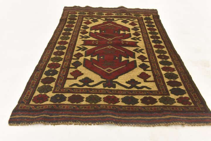 2' 10 x 4' 7 Hand Knotted Sumak Wool Rug
