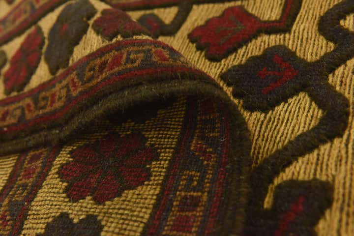 2' 10 x 4' 7 Hand Knotted Sumak Wool Rug